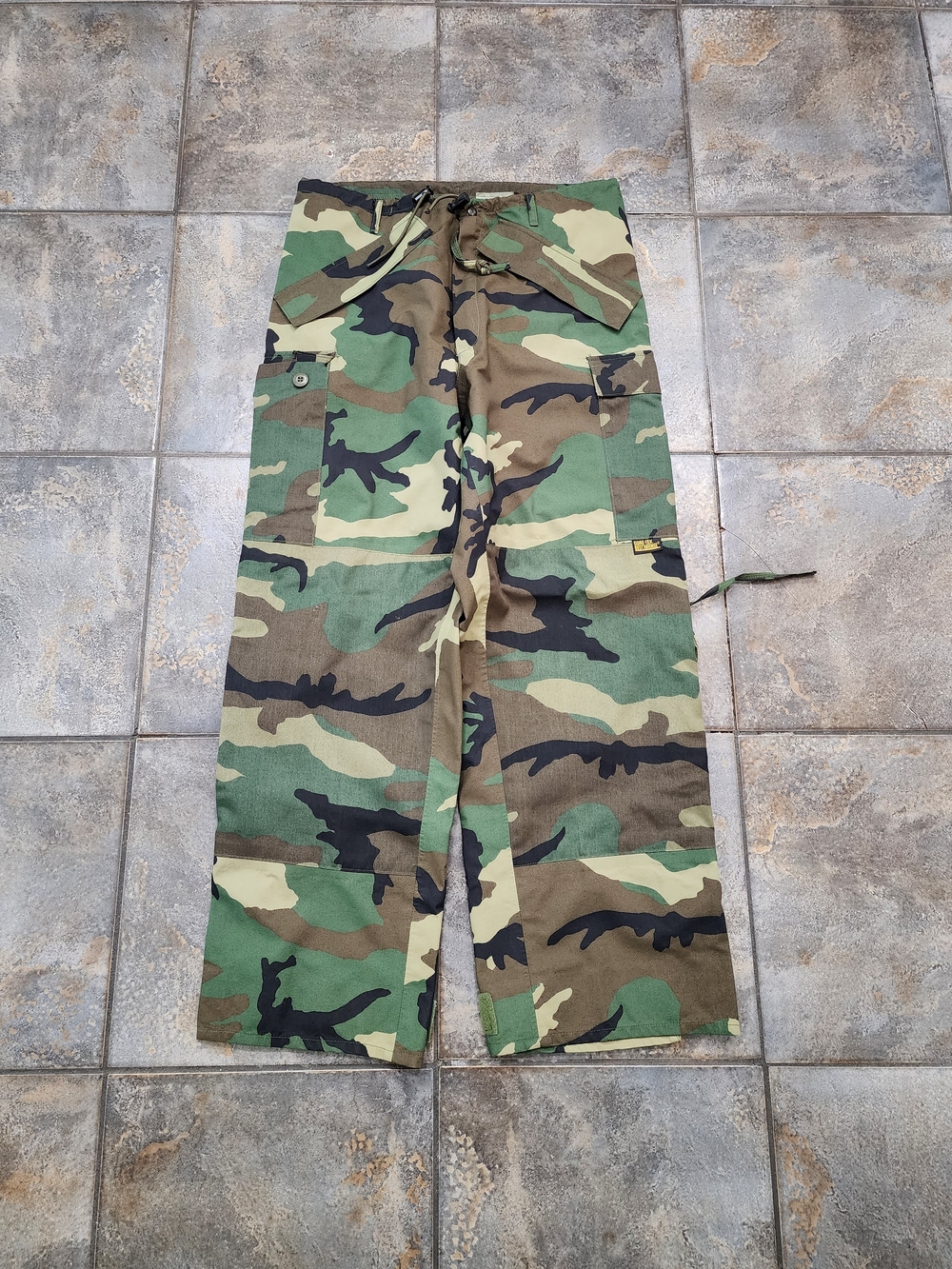 Vintage 90s Gore-tex Small Regular Cold/Wet Weather Woodland Camo BDU Pants